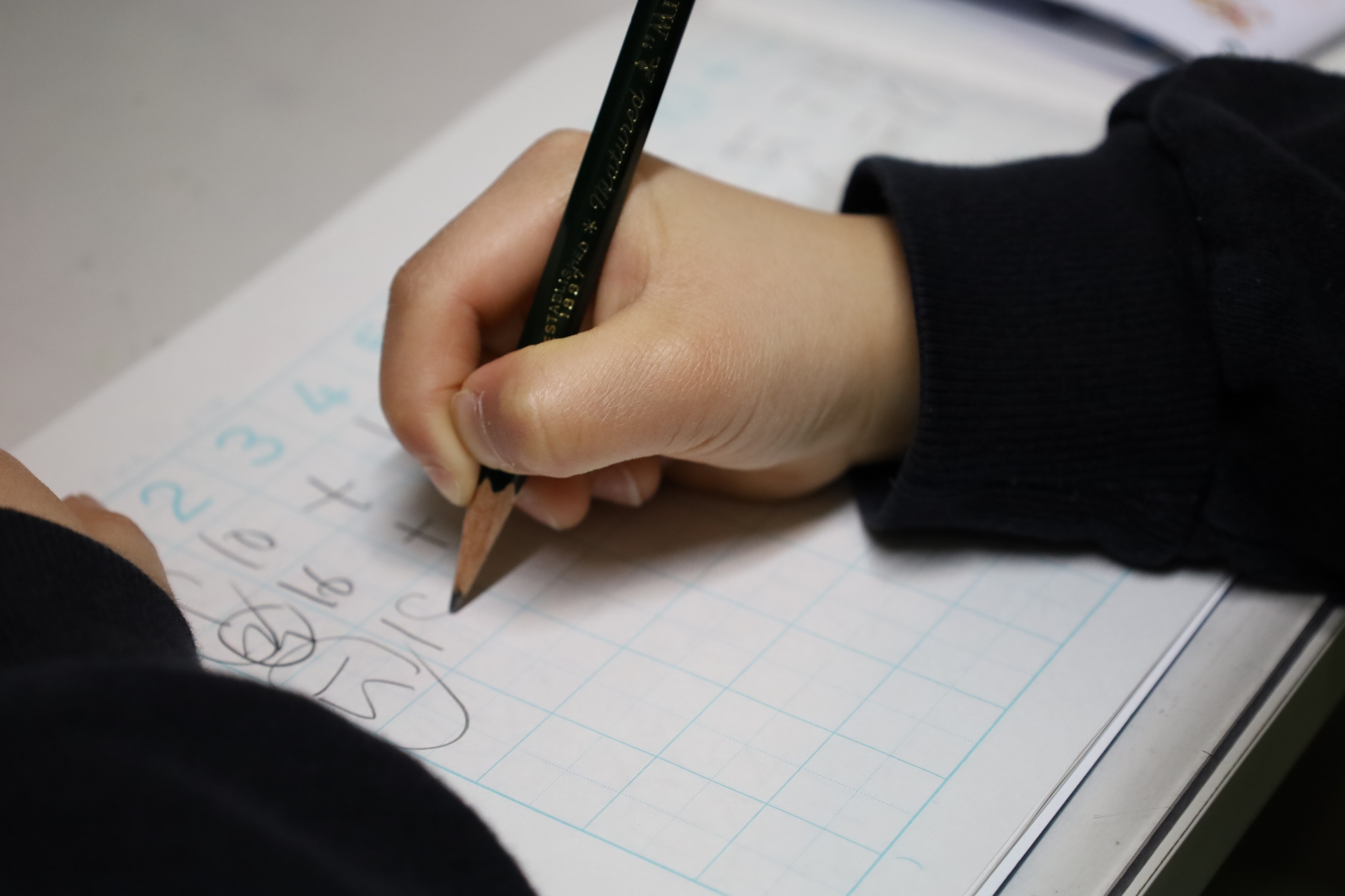 学習机は大きめがいい？間取りではなく使い勝手から考えよう