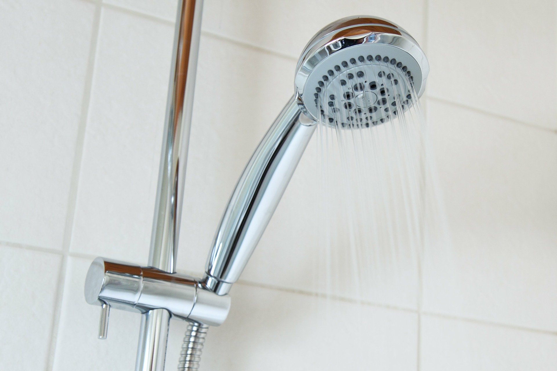 節水シャワーで水道代を節約！新築の光熱費を抑えるためには？
